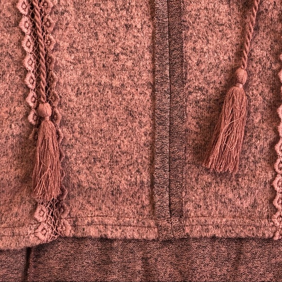 Miss Me Oversized Fleece Top SMALL - Picture 8 of 16